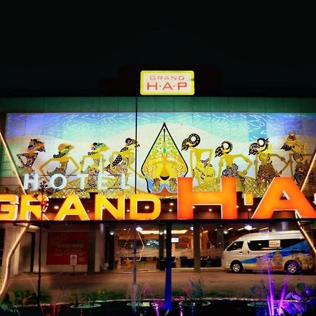 Grand Hap Solo Hotel Exterior foto