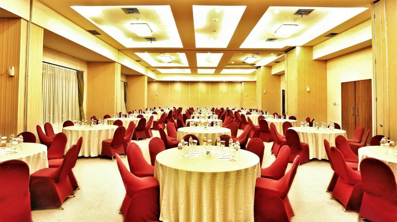 Grand Hap Solo Hotel Exterior foto