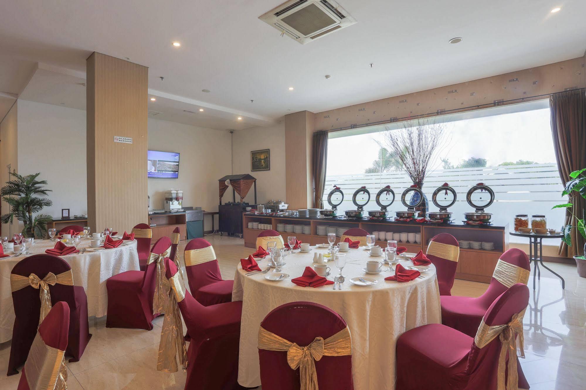 Grand Hap Solo Hotel Exterior foto
